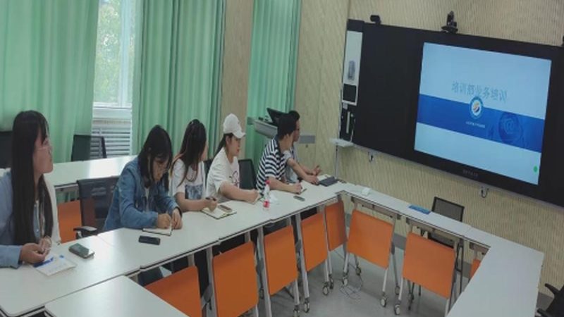 行业背景：学历提升需求旺盛，代理加盟市场潜力巨大
