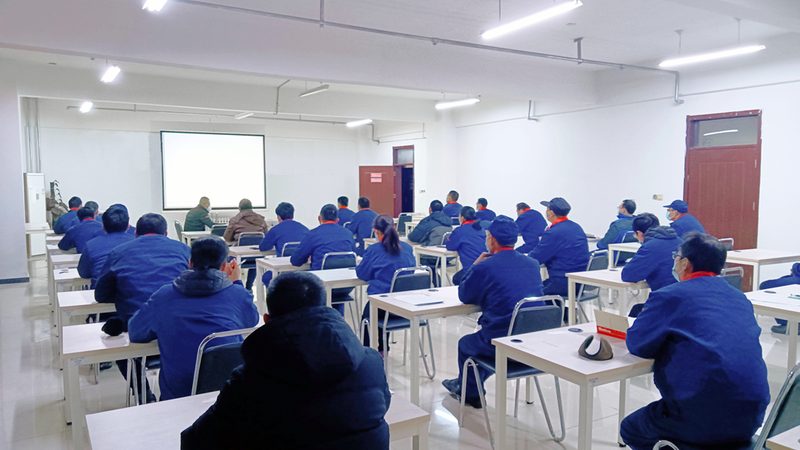 零基础学习电工，通常需要经过以下几个阶段：
